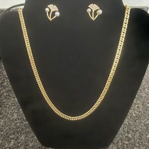Gold-Tone Curb Chain Necklace and Pearl Stud Earring Set